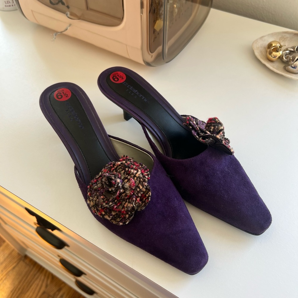 Brand new Liz Claiborne Flex pointy kitten heel
